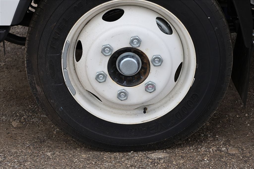 2025 Chevrolet 5500 XG LCF Gas Base