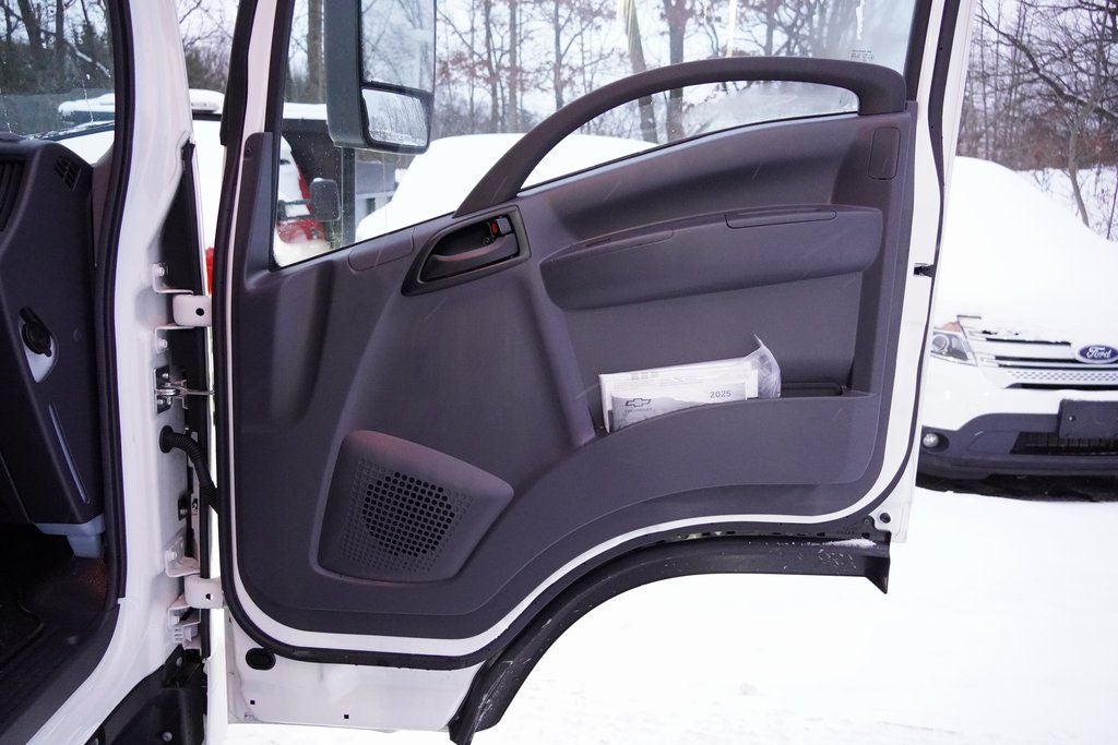2025 Chevrolet 5500 XG LCF Gas WORK TRUCK