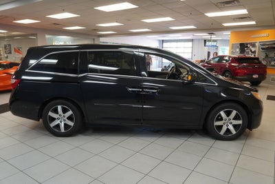 2011 Honda Odyssey Touring ( PRE-AUCTION )
