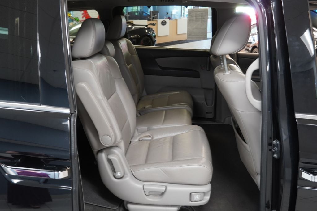 2011 Honda Odyssey Touring ( PRE-AUCTION )