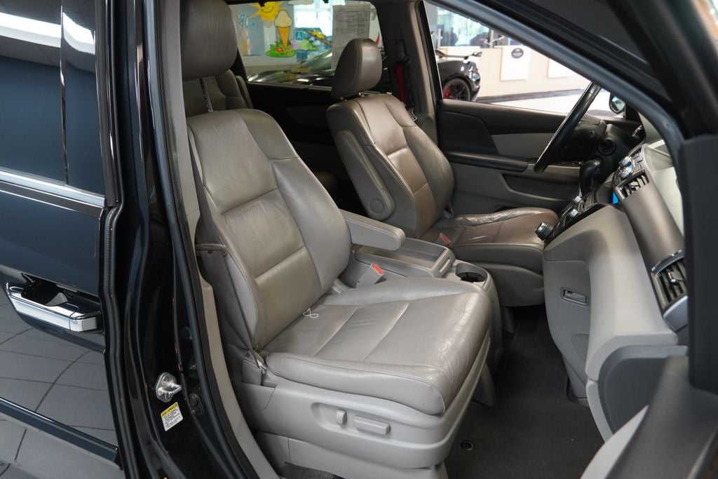 2011 Honda Odyssey Touring ( PRE-AUCTION )