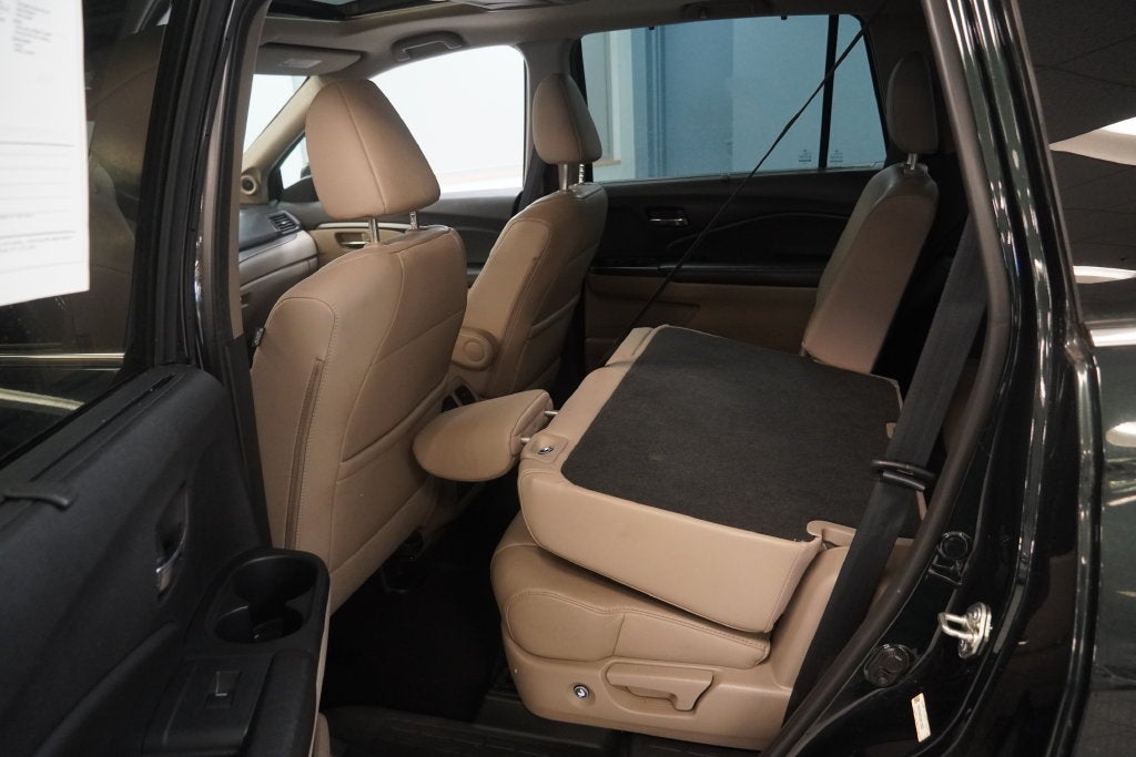 2016 Honda Pilot EX-L w/Rear Entertainment System