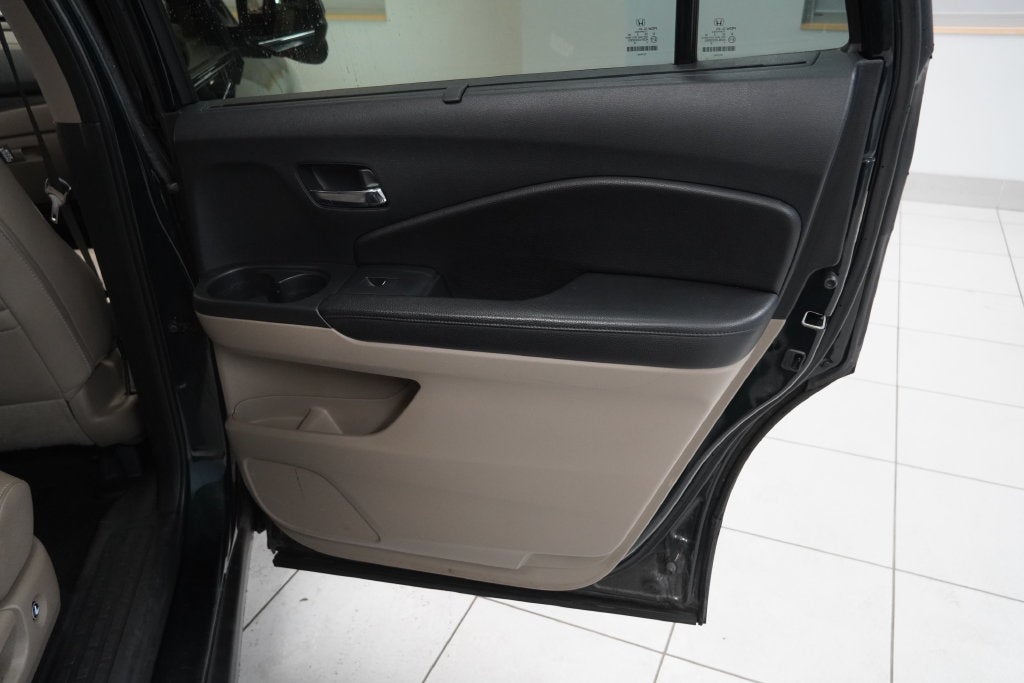 2016 Honda Pilot EX-L w/Rear Entertainment System