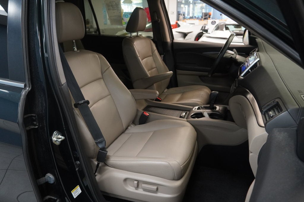 2016 Honda Pilot EX-L w/Rear Entertainment System