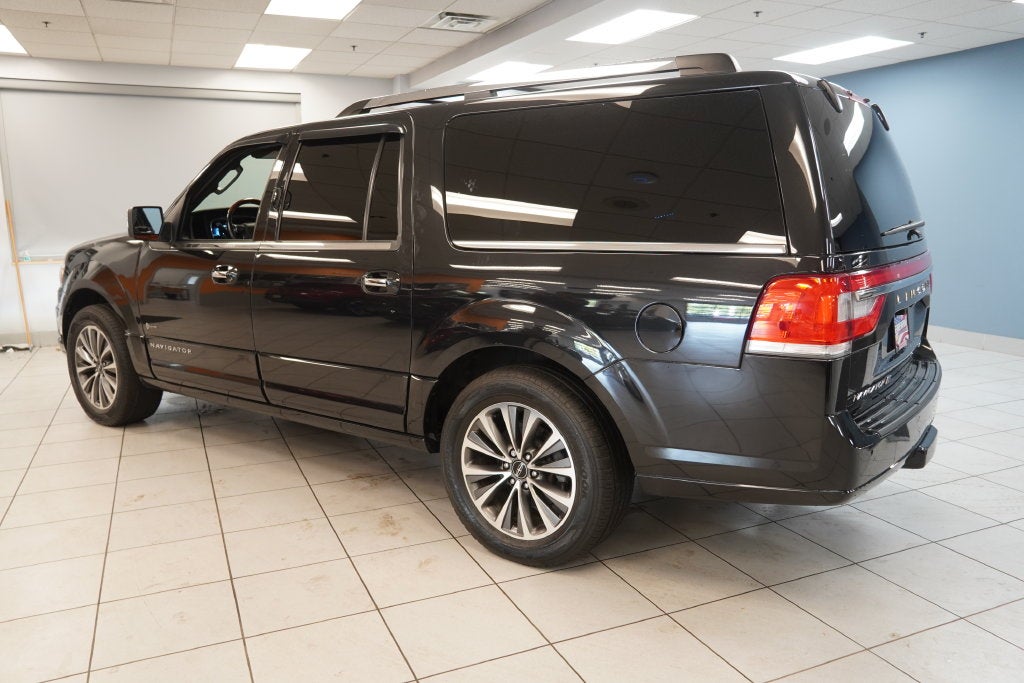 2015 Lincoln Navigator L Base 4WD ( CONVERSION )