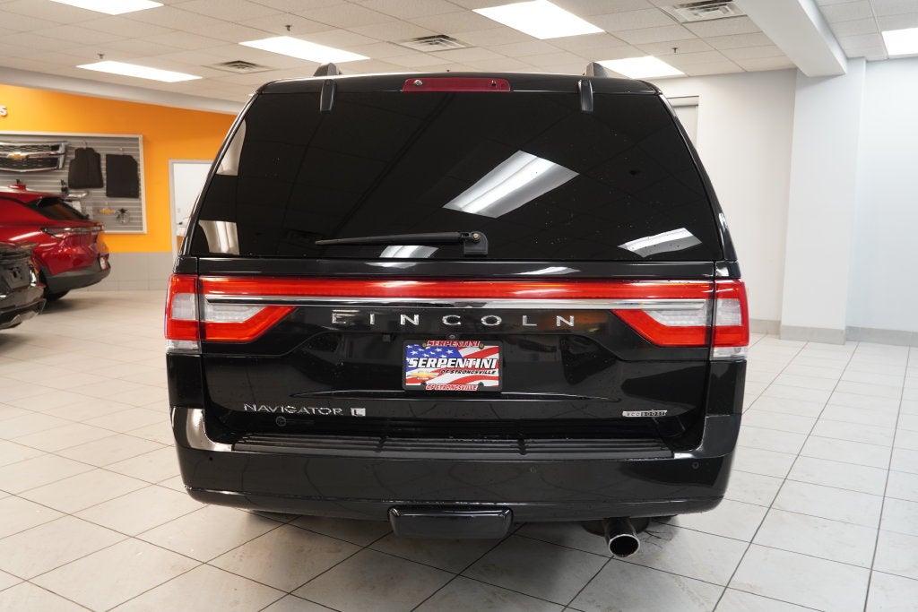 2015 Lincoln Navigator L Base 4WD ( CONVERSION )