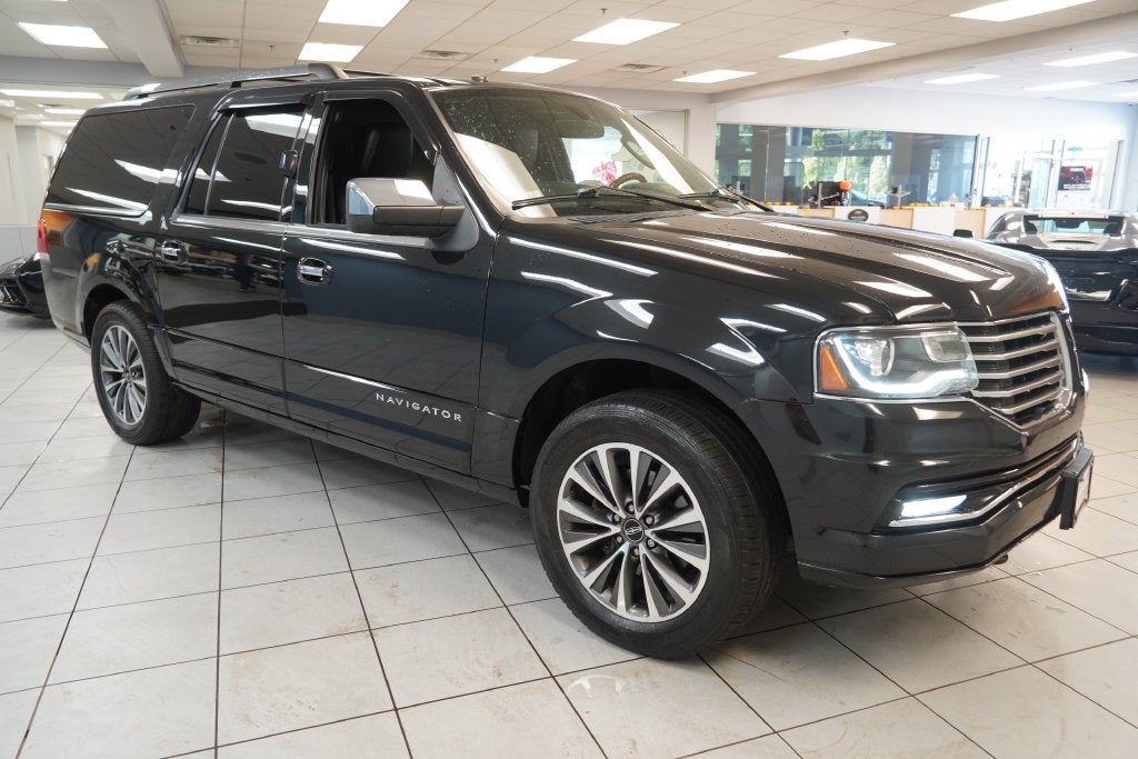 2015 Lincoln Navigator L Base 4WD ( CONVERSION )