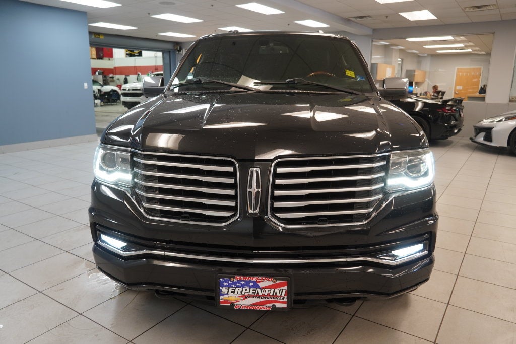 2015 Lincoln Navigator L Base 4WD ( CONVERSION )
