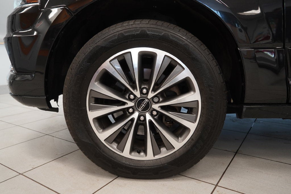 2015 Lincoln Navigator L Base 4WD ( CONVERSION )