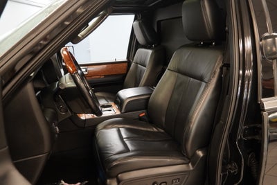 2015 Lincoln Navigator L Base 4WD ( CONVERSION )
