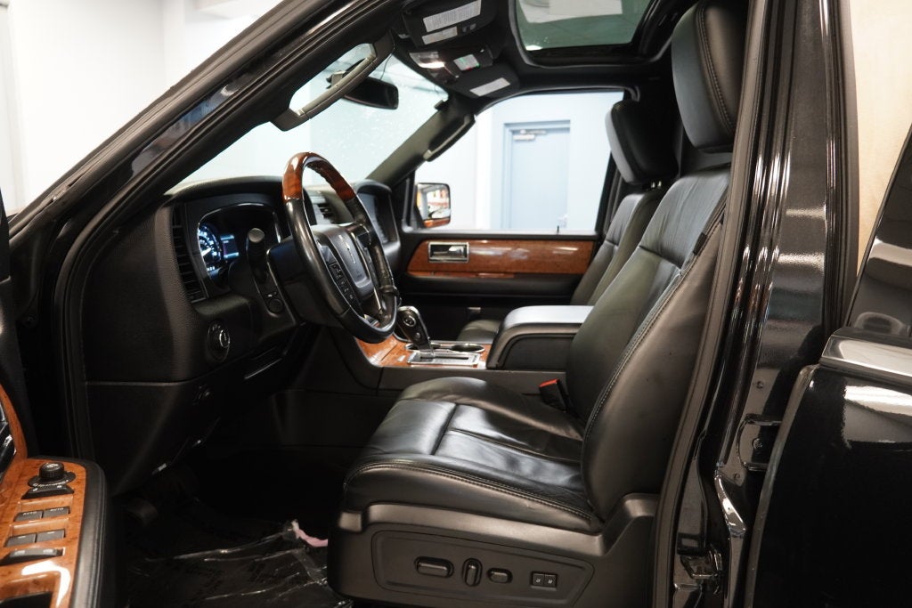 2015 Lincoln Navigator L Base 4WD ( CONVERSION )