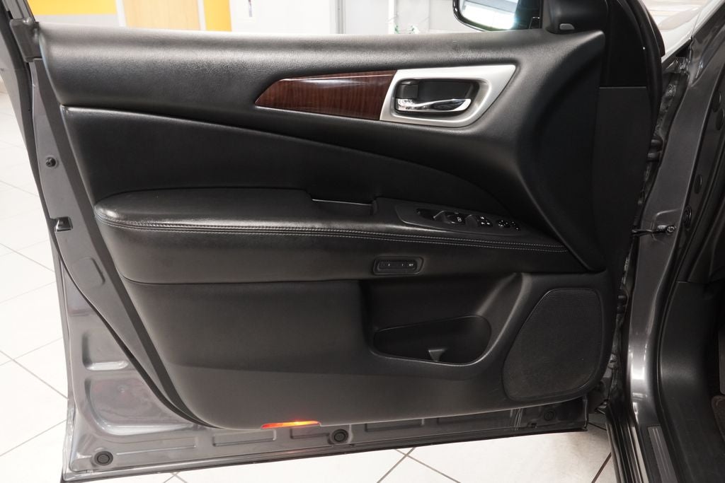 2016 Nissan Pathfinder Platinum 4WD