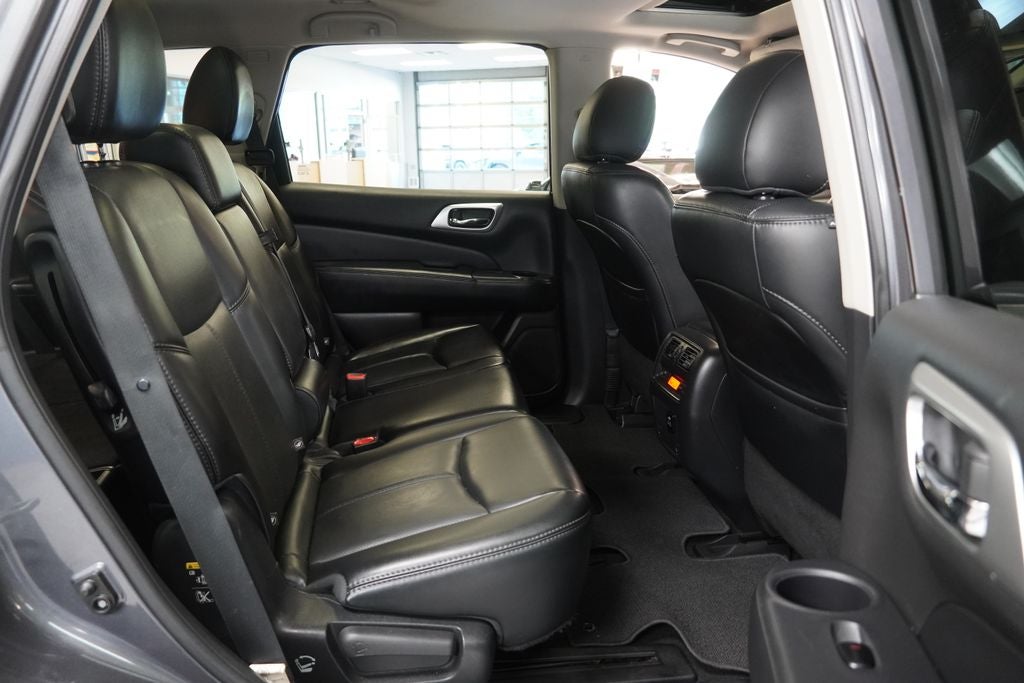 2016 Nissan Pathfinder Platinum 4WD