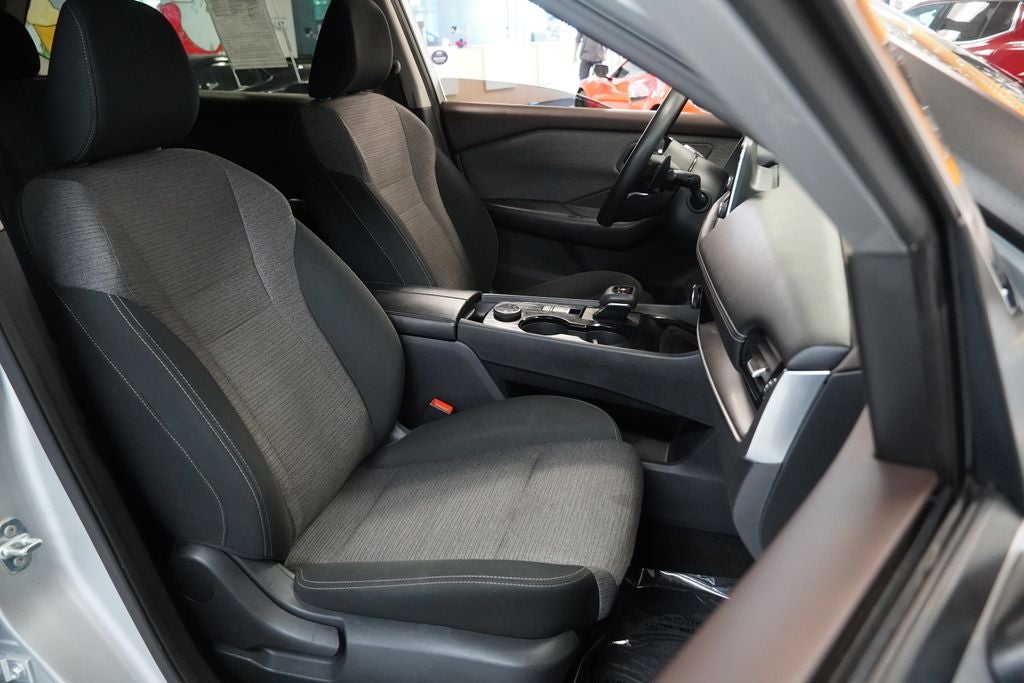 2022 Nissan Rogue SV AWD