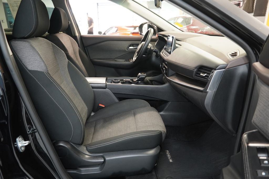 2023 Nissan Rogue SV AWD