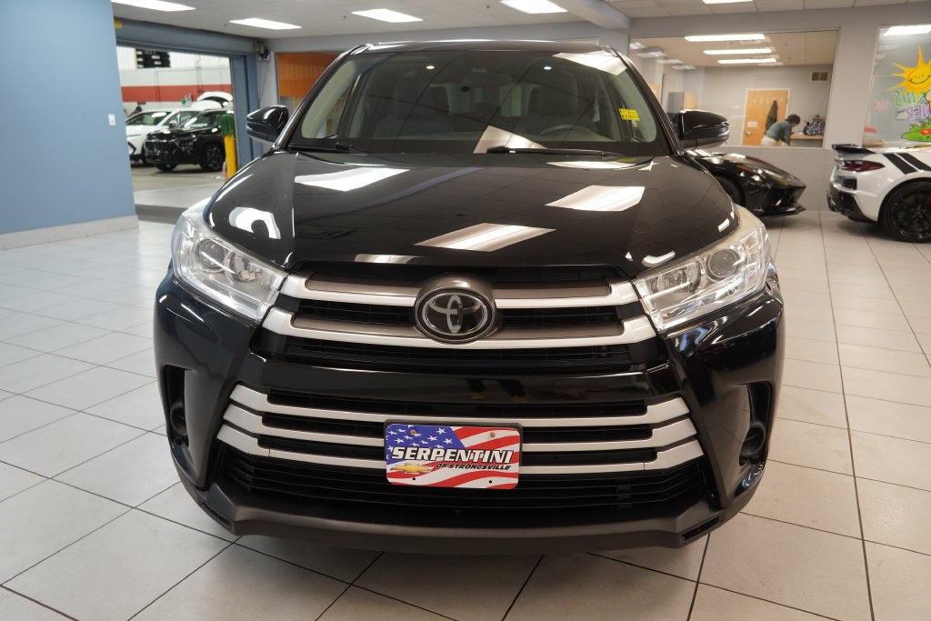 2019 Toyota Highlander LE ( AWD )