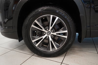 2019 Toyota Highlander LE ( AWD )