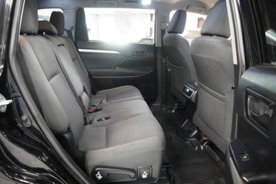 2019 Toyota Highlander LE ( AWD )