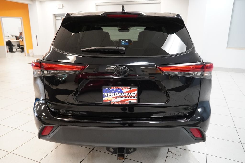 2022 Toyota Highlander XLE (AWD)
