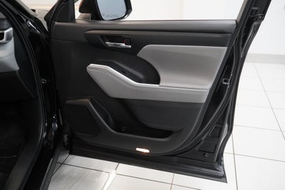 2022 Toyota Highlander XLE (AWD)