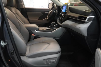 2024 Toyota Highlander XLE ( AWD )