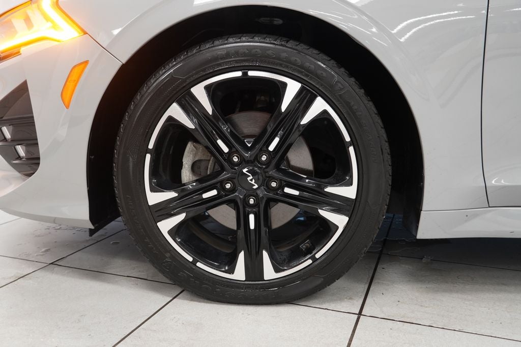 2024 Kia K5 GT-Line ( AWD )