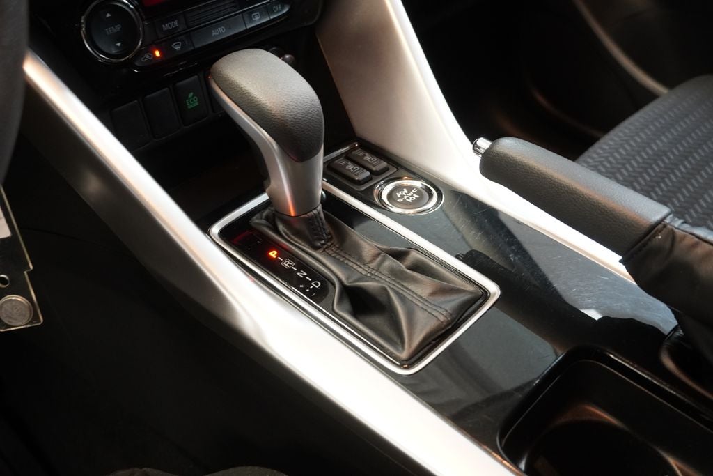 2022 Mitsubishi Eclipse Cross LE 4WD