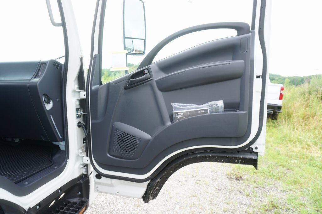 2024 Chevrolet 4500 HD LCF Diesel Work Truck