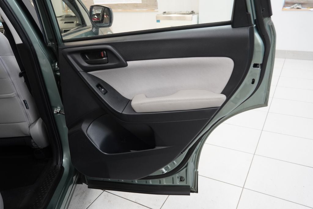 2016 Subaru Forester 2.5i AWD