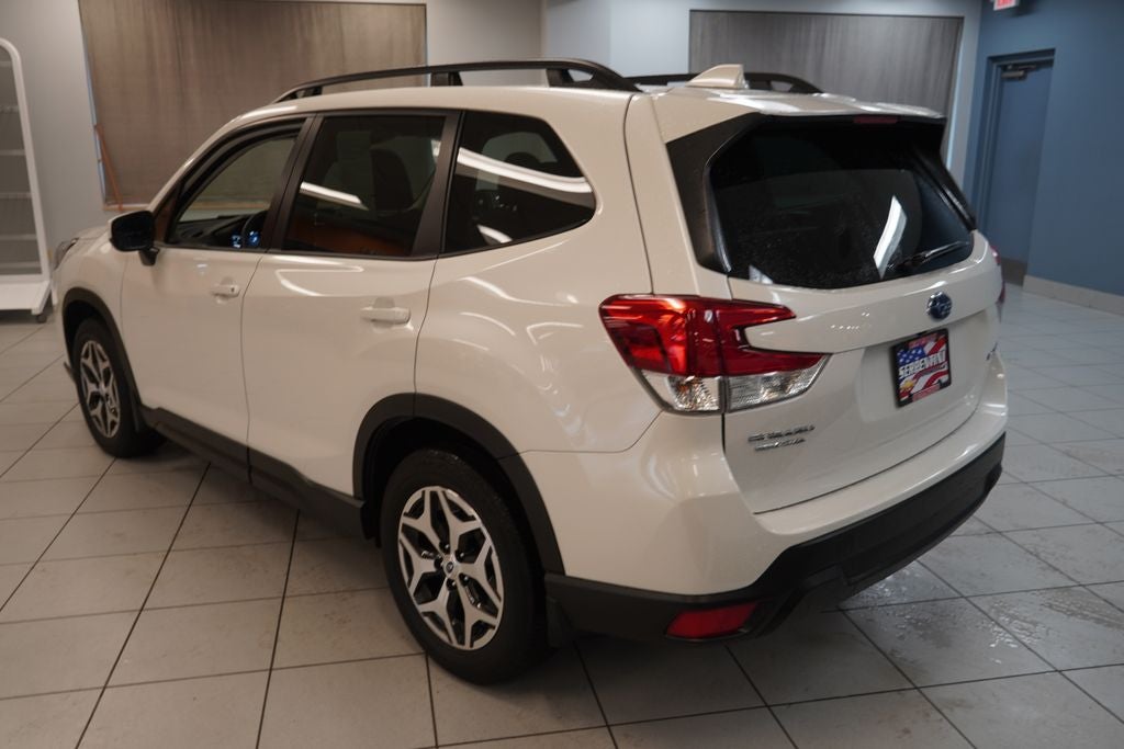 2023 Subaru Forester Premium AWD