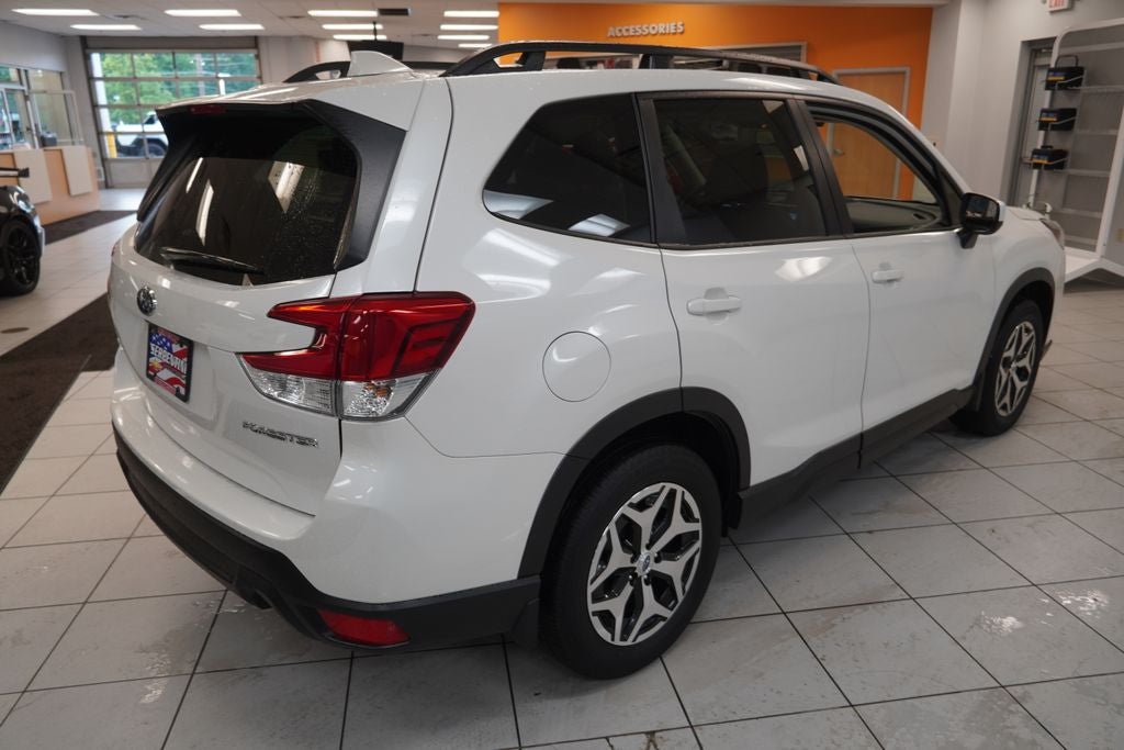 2023 Subaru Forester Premium AWD