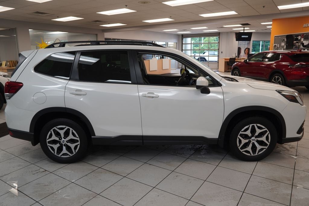 2023 Subaru Forester Premium AWD