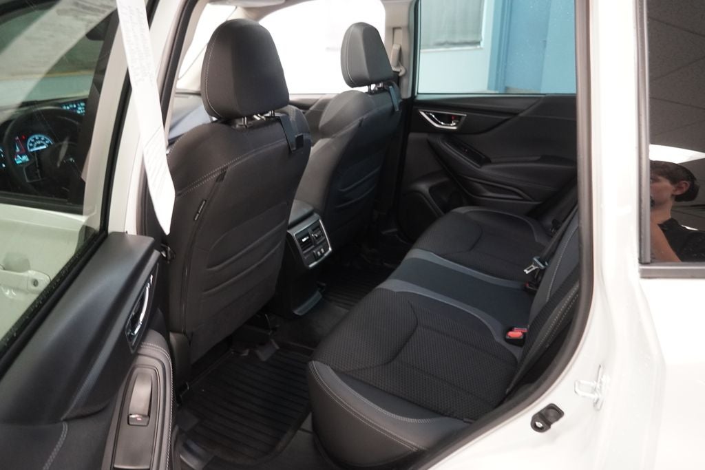 2023 Subaru Forester Premium AWD