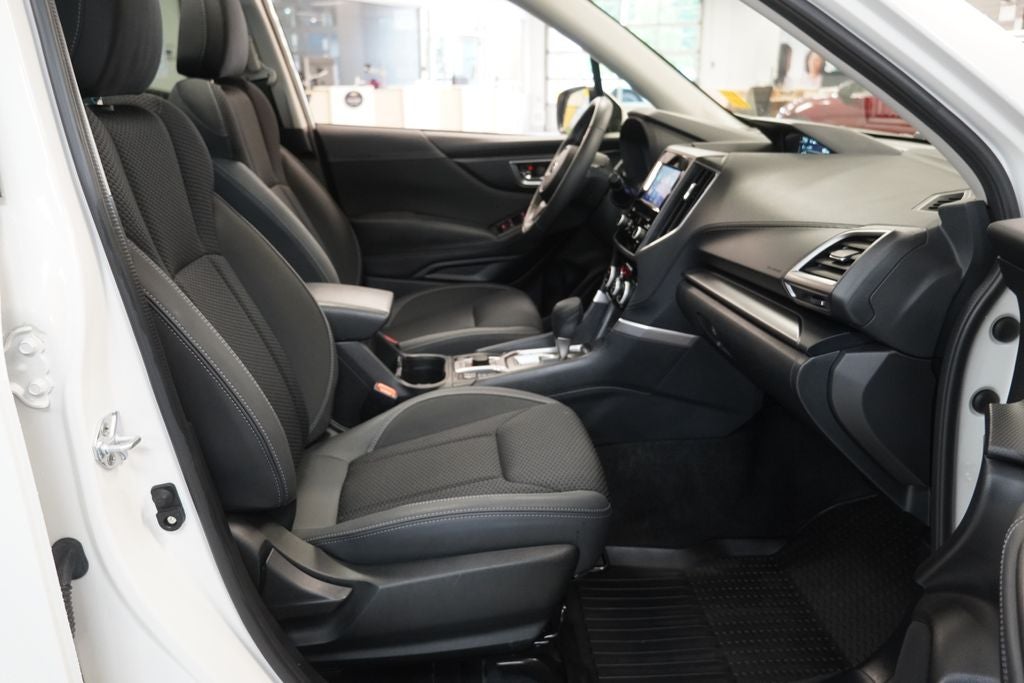 2023 Subaru Forester Premium AWD