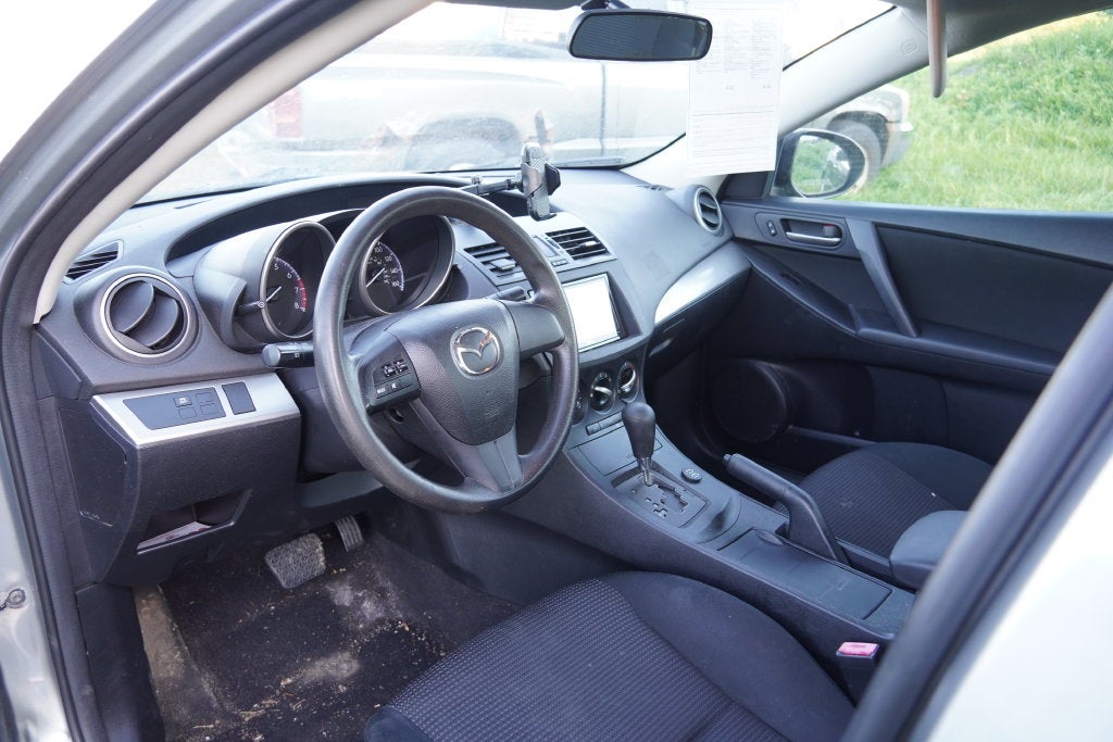 2013 Mazda Mazda3 i SV ( TOW - OUT SPECIAL )