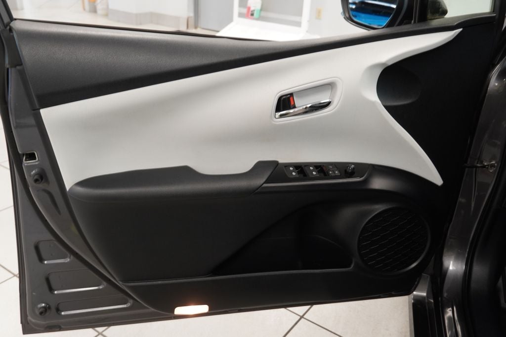 2016 Toyota Prius Two