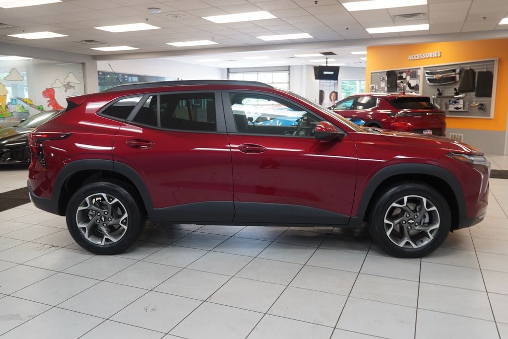 2024 Chevrolet Trax LT