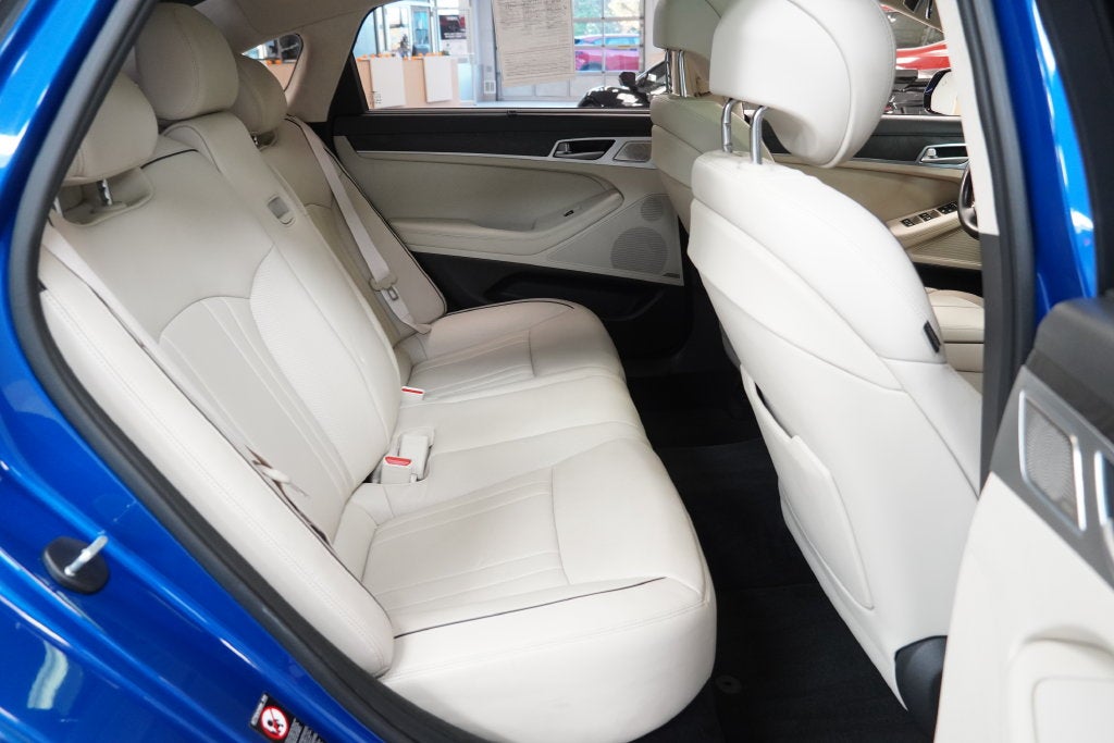 2018 Genesis G80 5.0 Ultimate ( AWD )