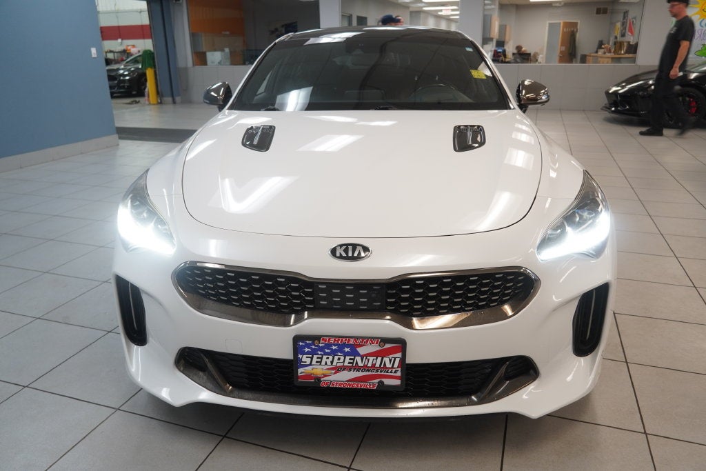 2018 Kia Stinger GT2 (AWD)