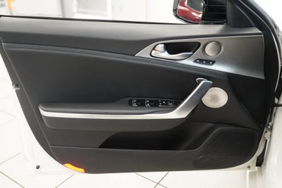 2018 Kia Stinger GT2 (AWD)