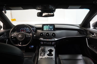 2018 Kia Stinger GT2 (AWD)