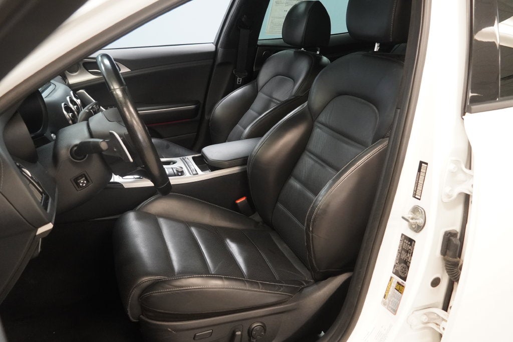 2018 Kia Stinger GT2 (AWD)