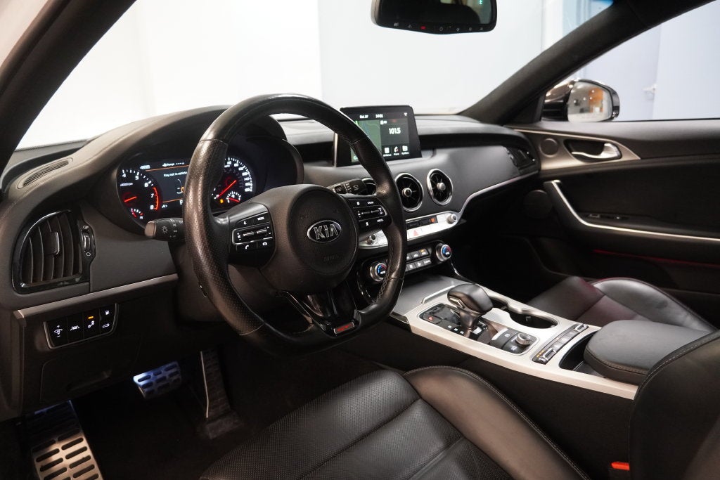 2018 Kia Stinger GT2 (AWD)