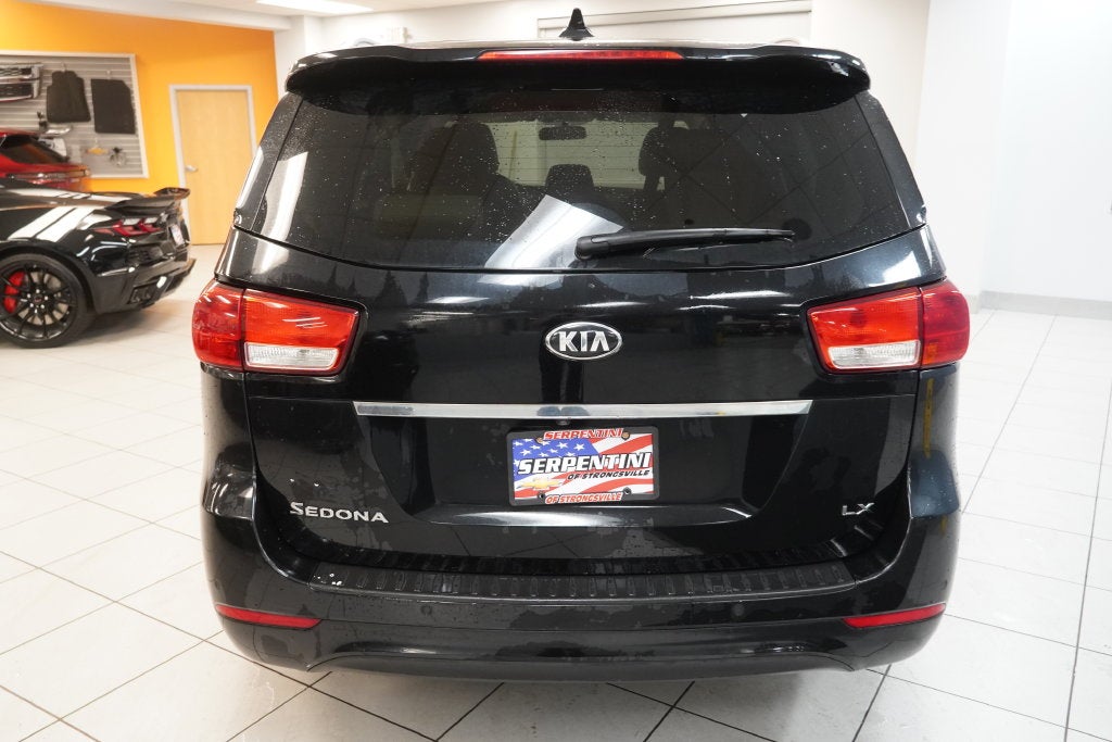 2015 Kia Sedona LX