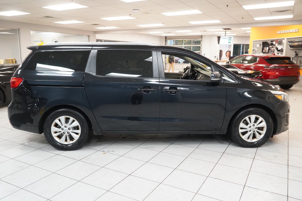 2015 Kia Sedona LX