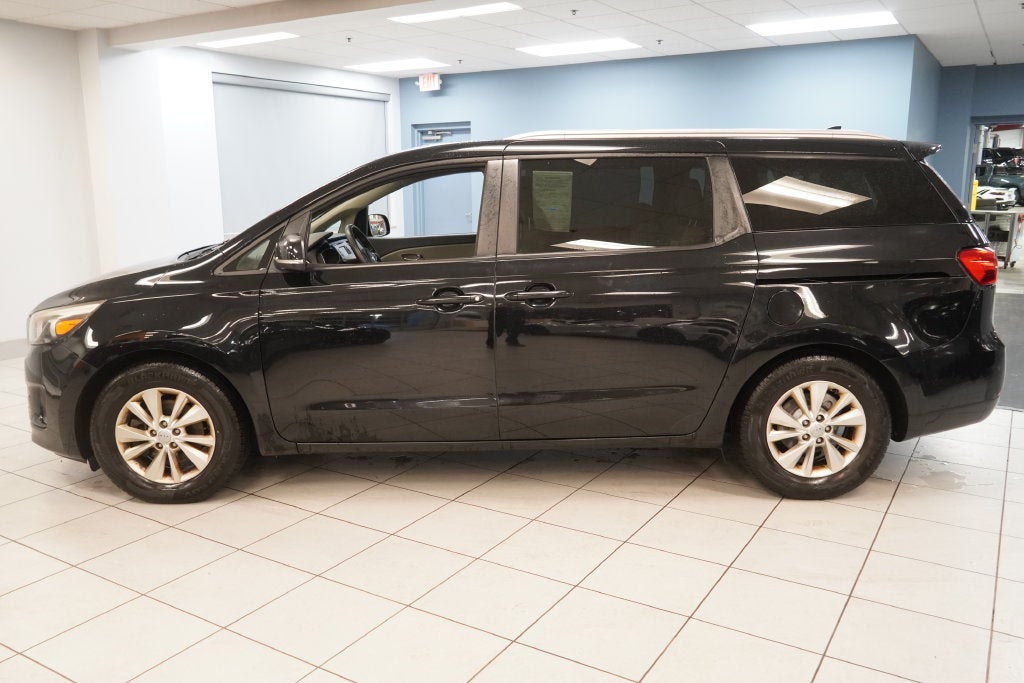 2015 Kia Sedona LX