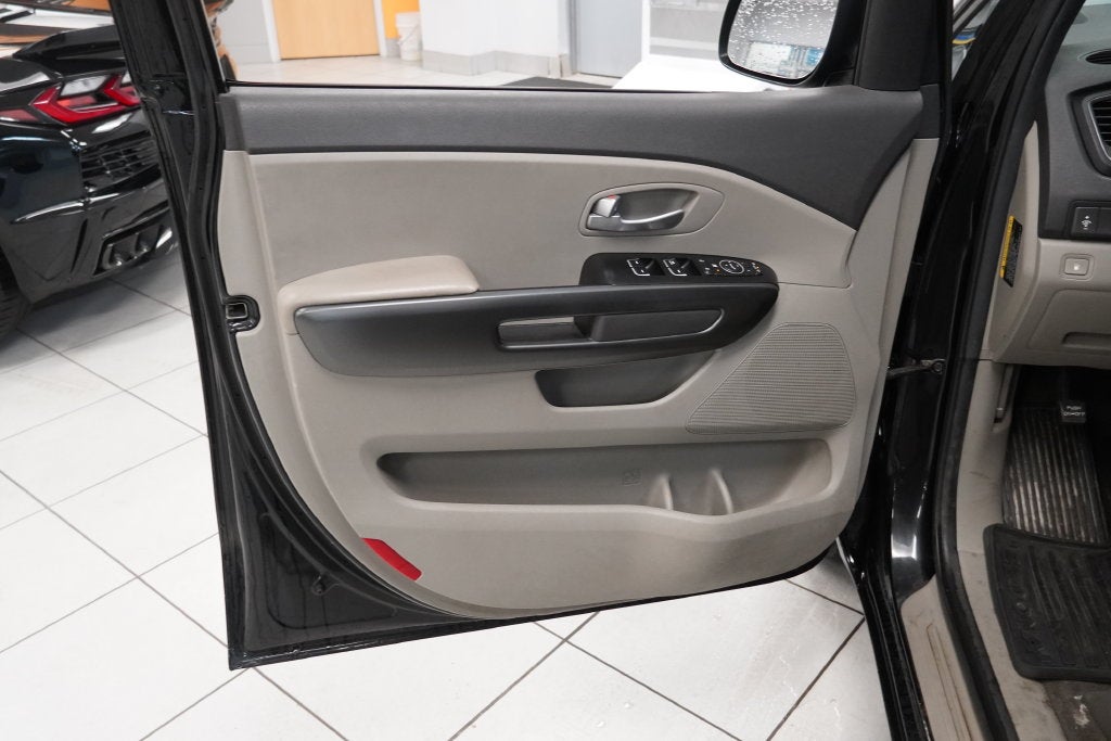 2015 Kia Sedona LX