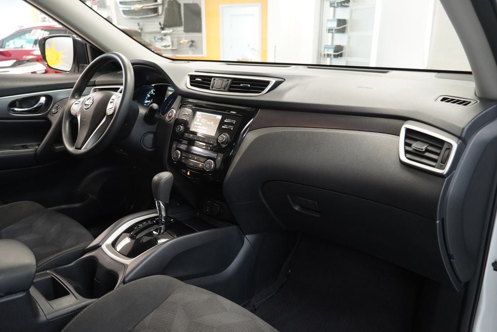 2015 Nissan Rogue SV AWD