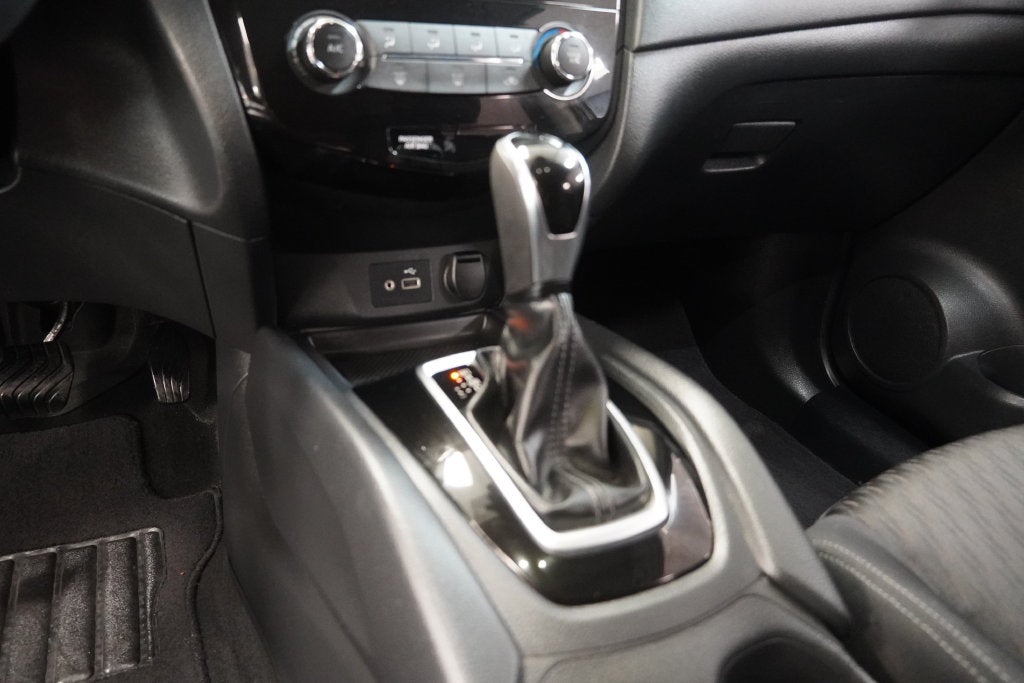 2019 Nissan Rogue S (AWD)