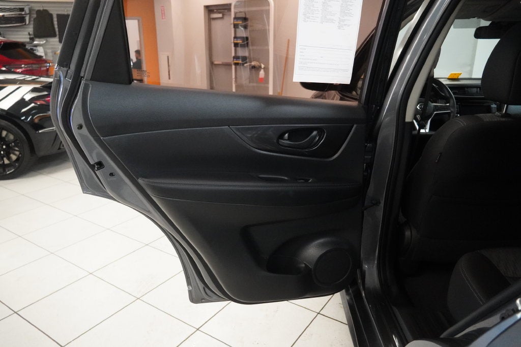 2019 Nissan Rogue S (AWD)